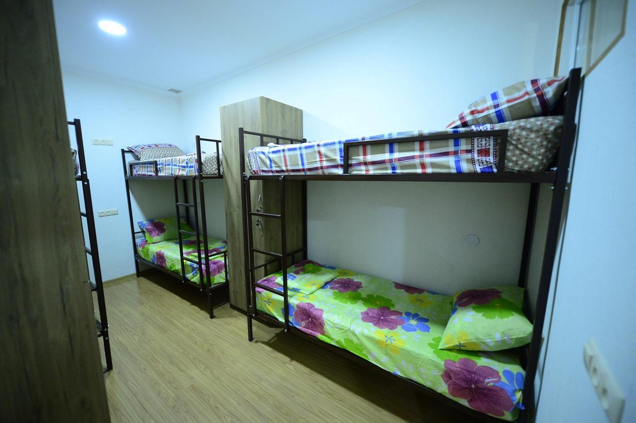 Hostel 17 Only For Men Тбилиси Экстерьер фото