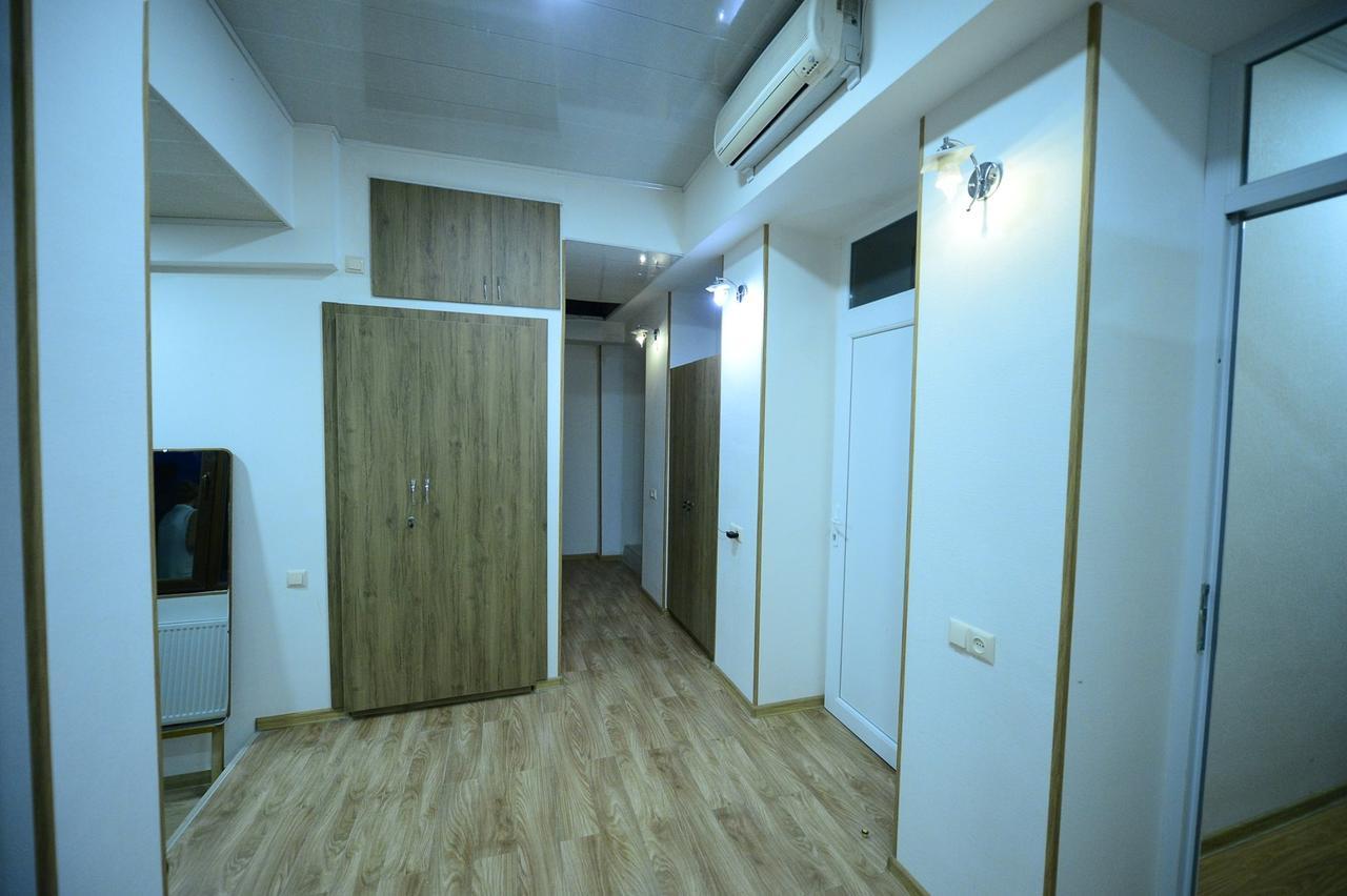 Hostel 17 Only For Men Тбилиси Экстерьер фото